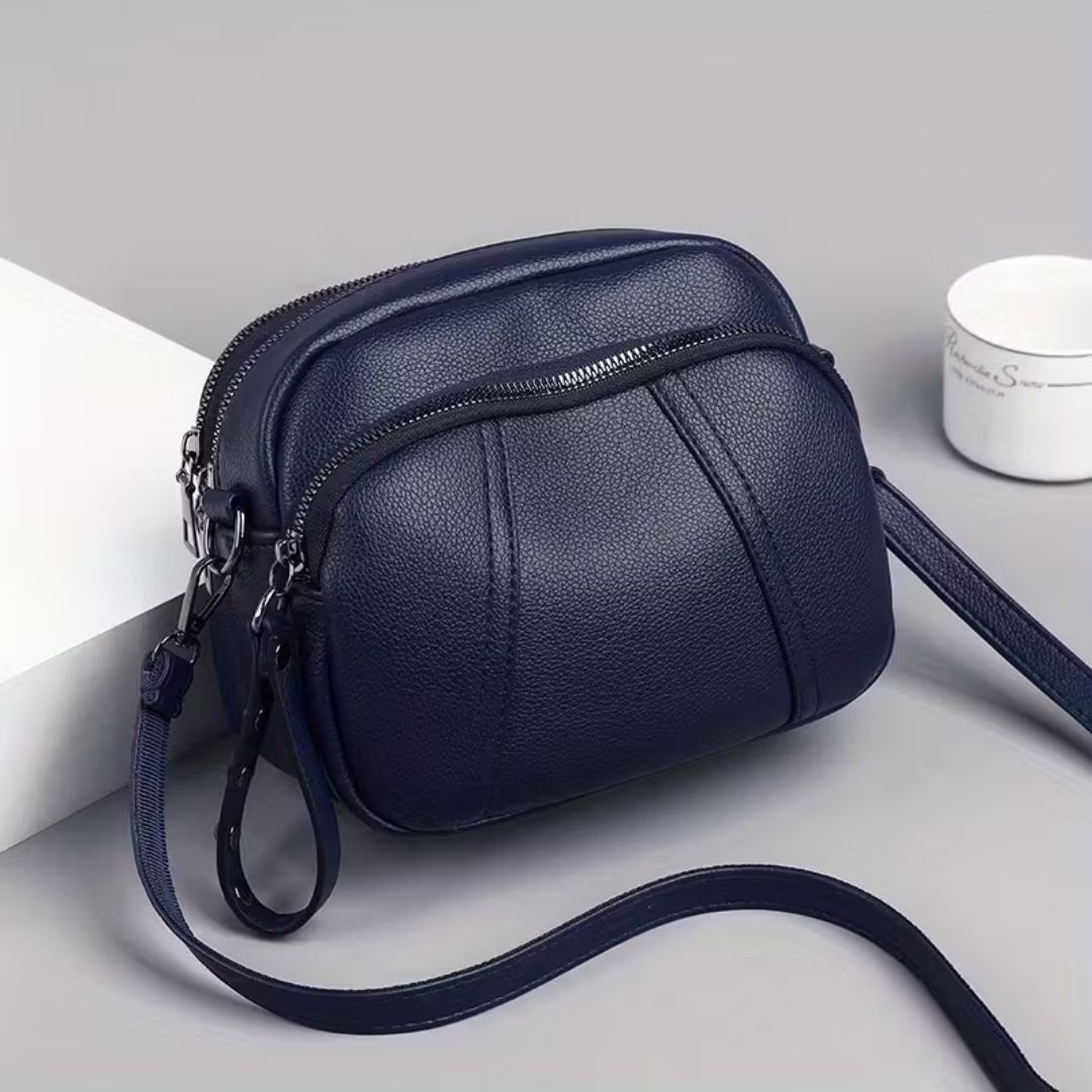 sac-a-bandouliere-bleu-femme-moderne