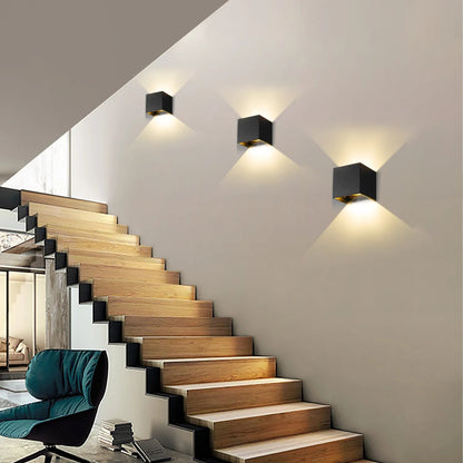 applique-mural-trois-pieces-escalier_f81040c2-69c8-47fb-855c-703a53078442