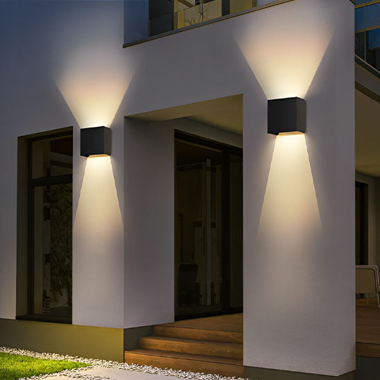 applique-murale-caroussel-noir-exterieur