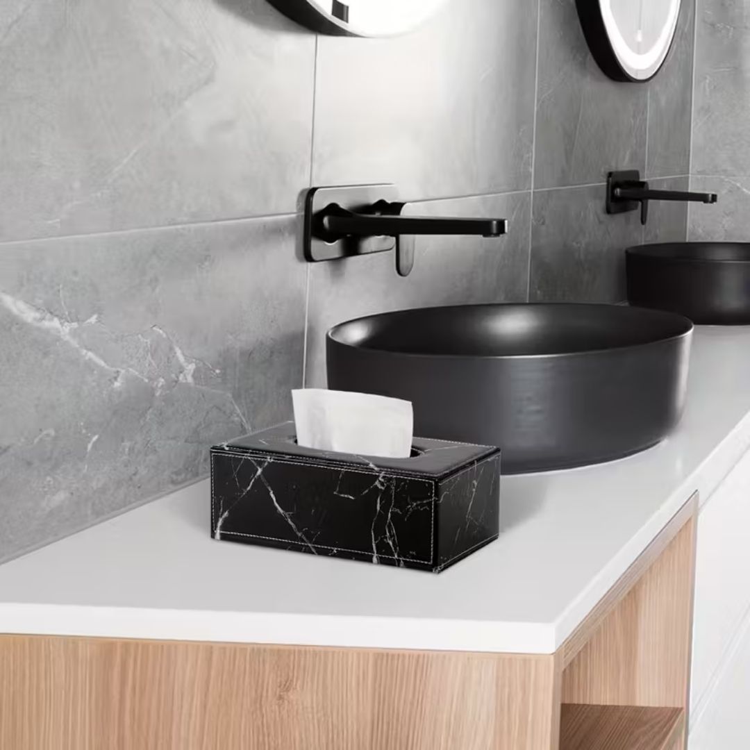 boite-a-mouchoirs-cuir-blanche-chambre