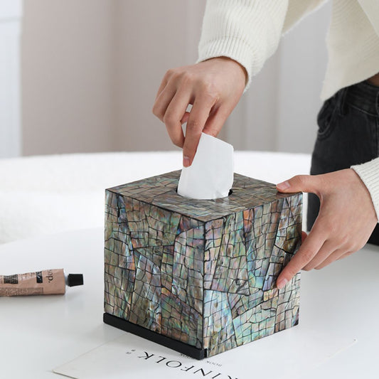 boite-a-mouchoirs-en-coquillage-carre