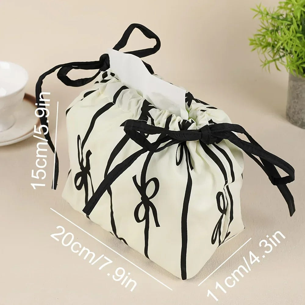 boite-a-mouchoirs-noeufs-noirs-caroussel-vertical_b03b75bd-3eb6-46c8-b97d-7c125bb91a8e