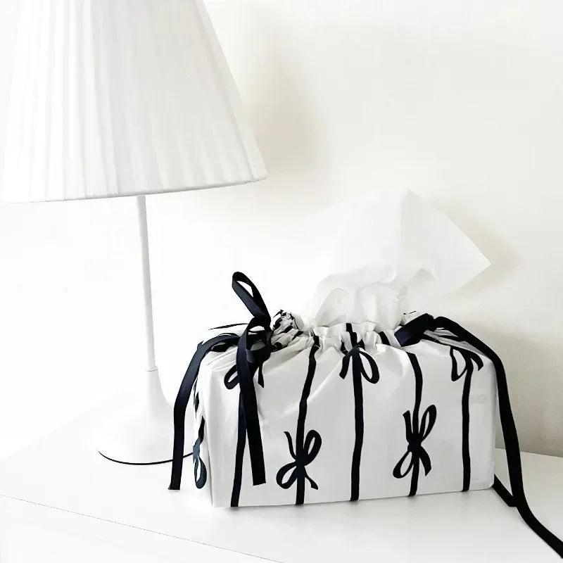 boite-a-mouchoirs-noeufs-noirs-vertical