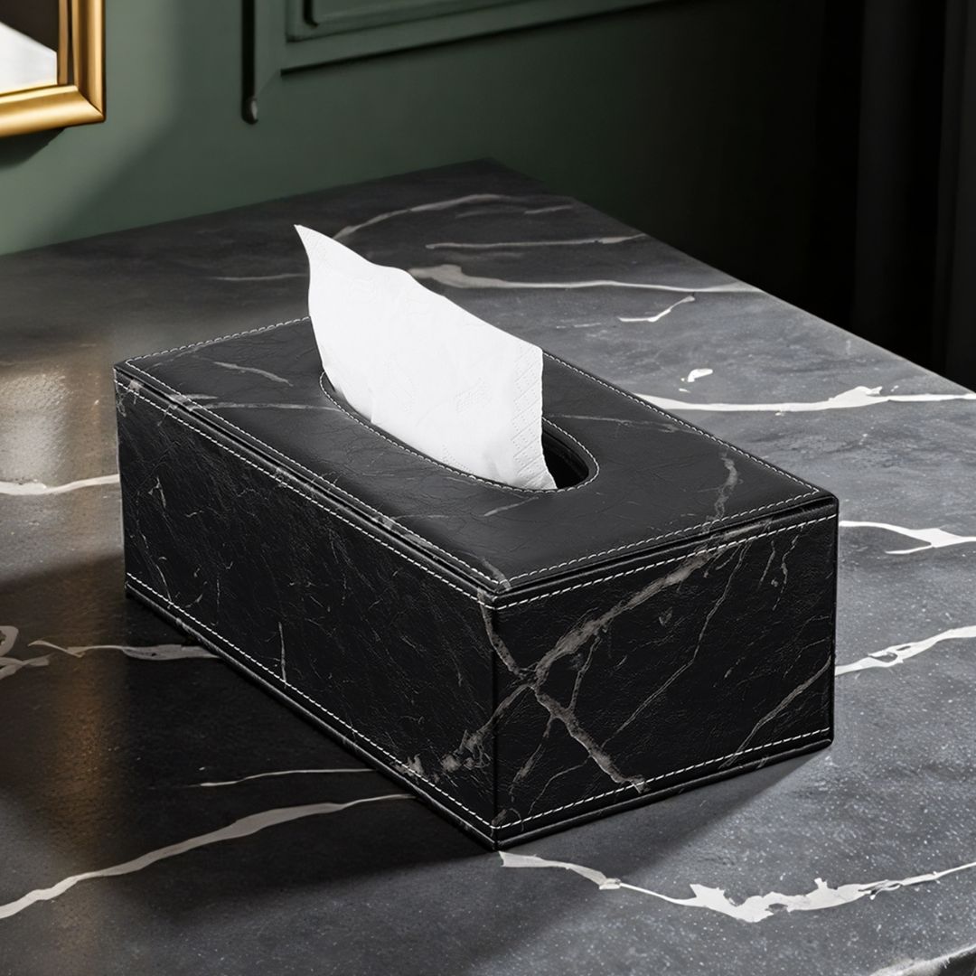 boite-a-mouchoirs-noire-pratique