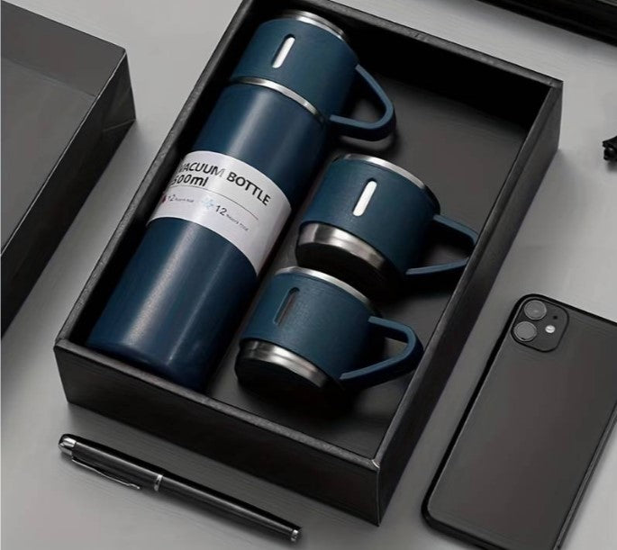 bouteille-isotherme-bleue-design