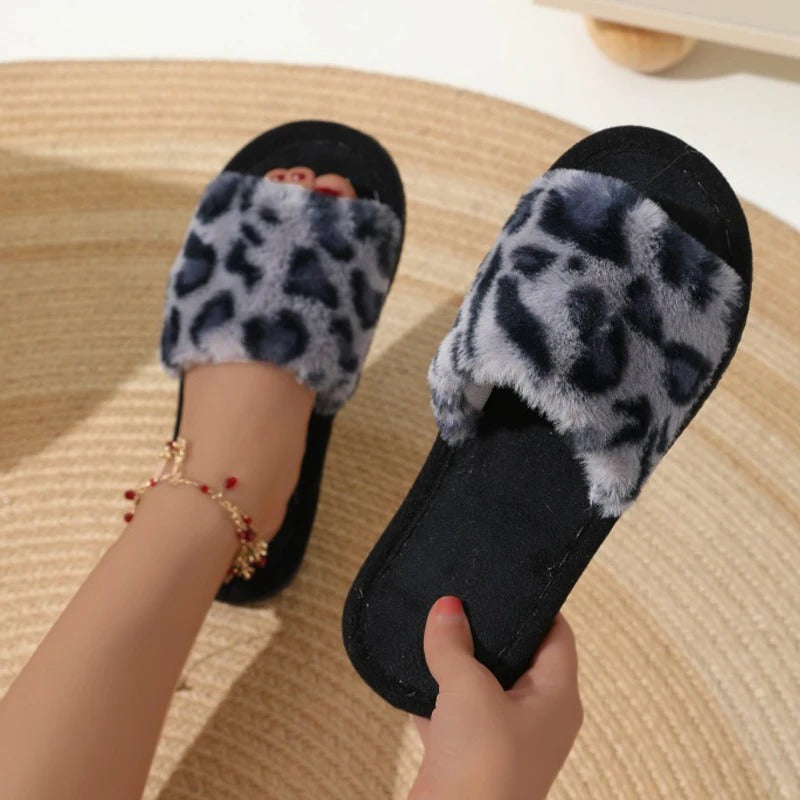 chaussons-femme-léopard-noir-bleus