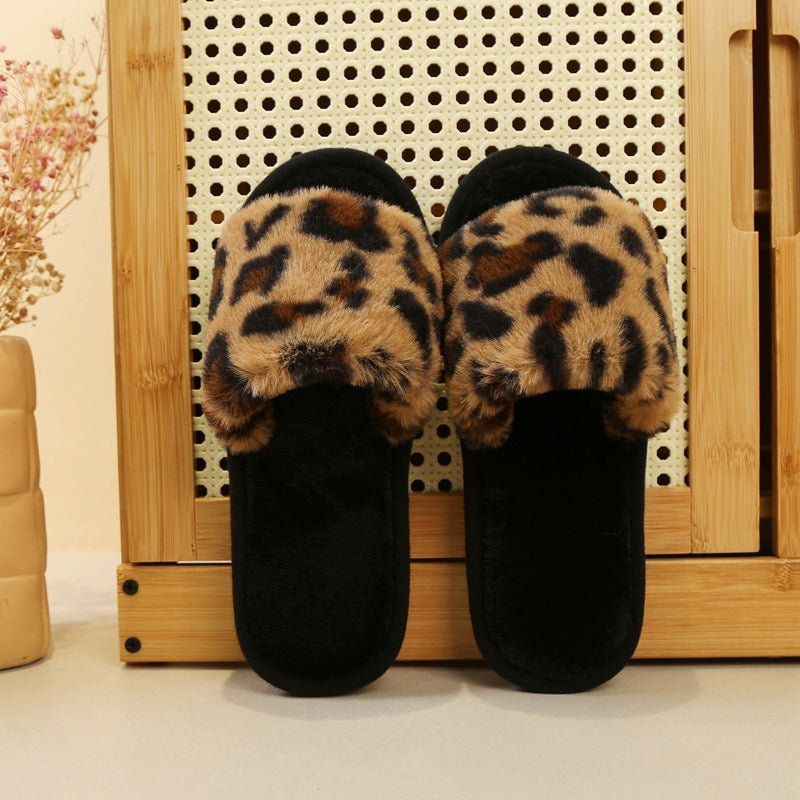 chaussons-femme-léopard-noir-bruns-design
