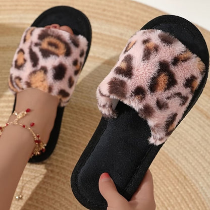 chaussons-femme-leopard-noir-roses-design
