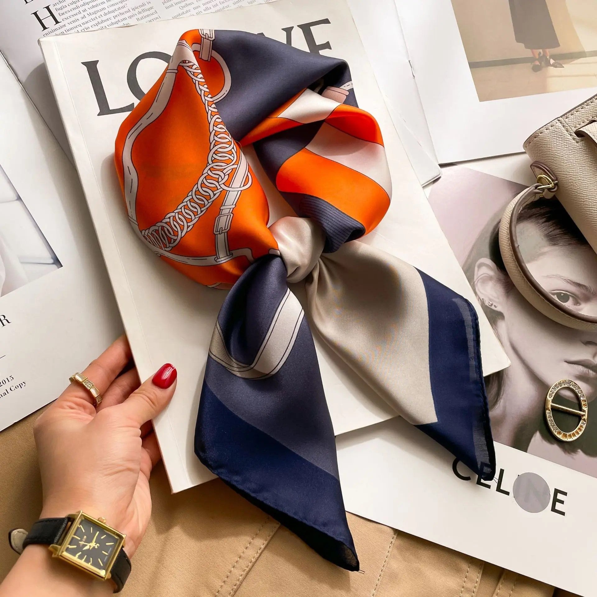 foulard-en-soie-femme-orange-bleu