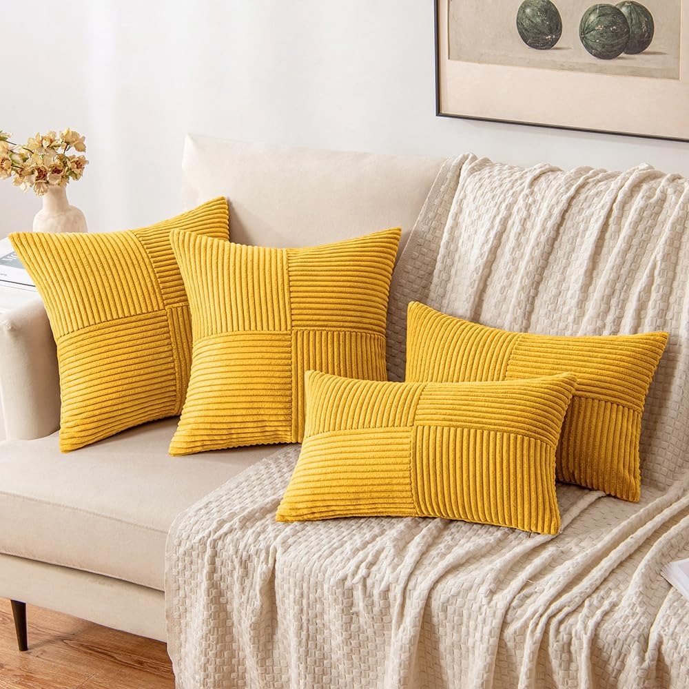 housse-de-coussin-jaune-ensemble-salon