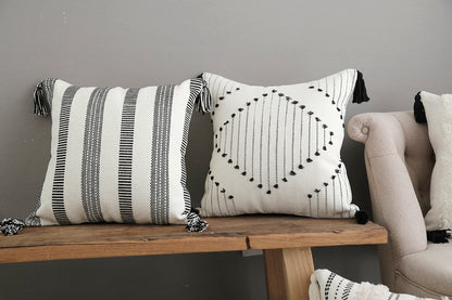 housse-de-coussin-wovencover-caroussel-deux_023c46c1-a34c-4e63-9e07-13e5357c95d0
