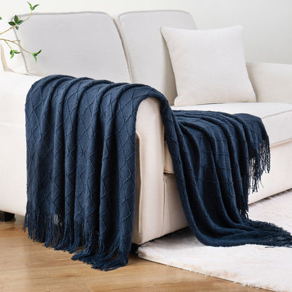 plaid-chauffant-aurore-bleu-nuit-canapé