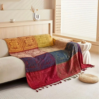 plaid-chauffant-boheme-sur-chaise-jaune-rouge_848b91c2-4ee9-4a86-8141-15166a09a5ce