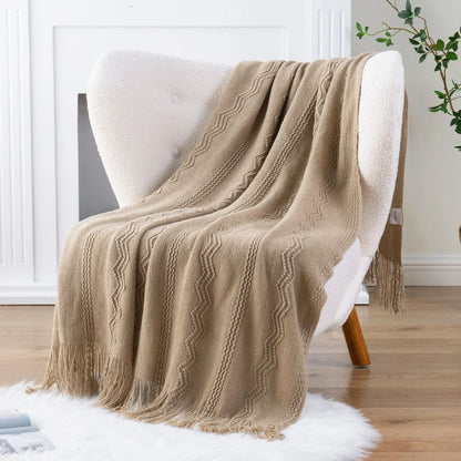 plaid-chauffant-canape-beige