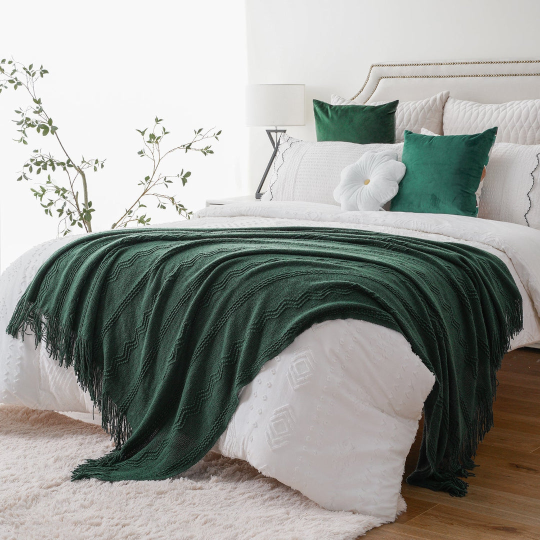 plaid-chauffant-canape-vert-sapin-chambre