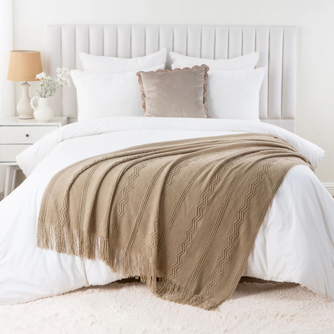 plaid-chauffant-jete-de-lit-beige