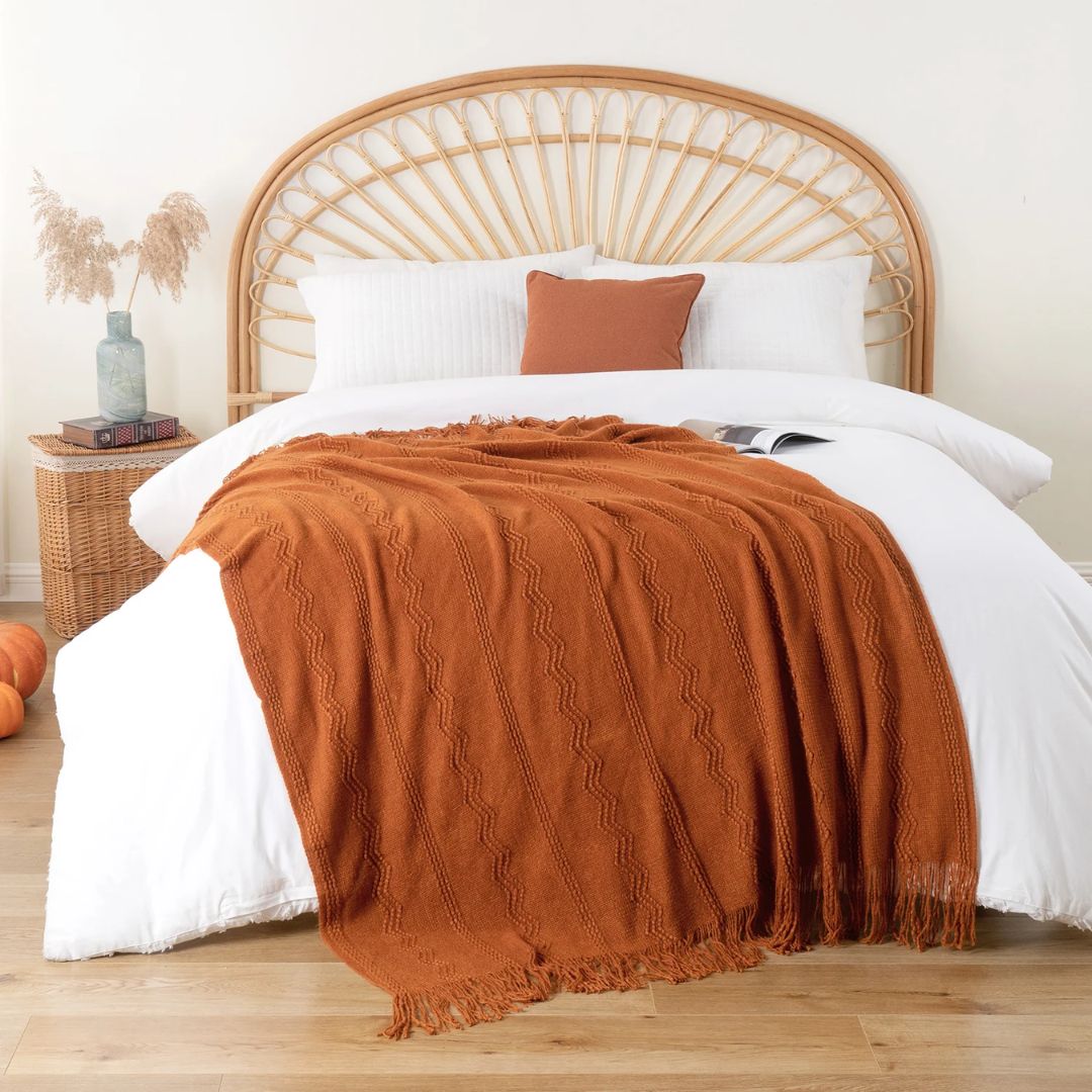 plaid-chauffant-jetee-lit-orange