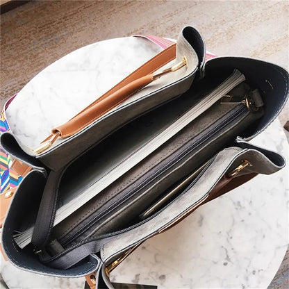 sac-a-bandouliere-femme-cuir-deux-caroussel-ouvert_a3ef6fe8-dc9c-46a8-a2df-c4bbee0240a1