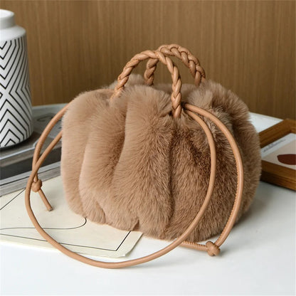 sac-a-bandouliere-femme-peluche-camel