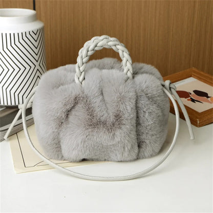 sac-a-bandouliere-femme-peluche-gris