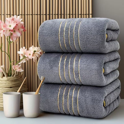 serviette-de-bain-gris-lot-trois