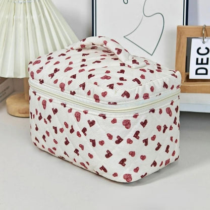 trousse-de-maquillage-coeurs-grande