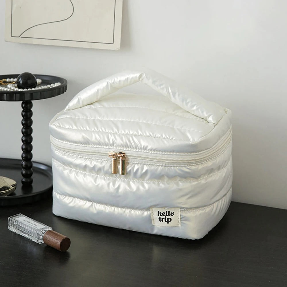 trousse-de-maquillage-duvet-blanche