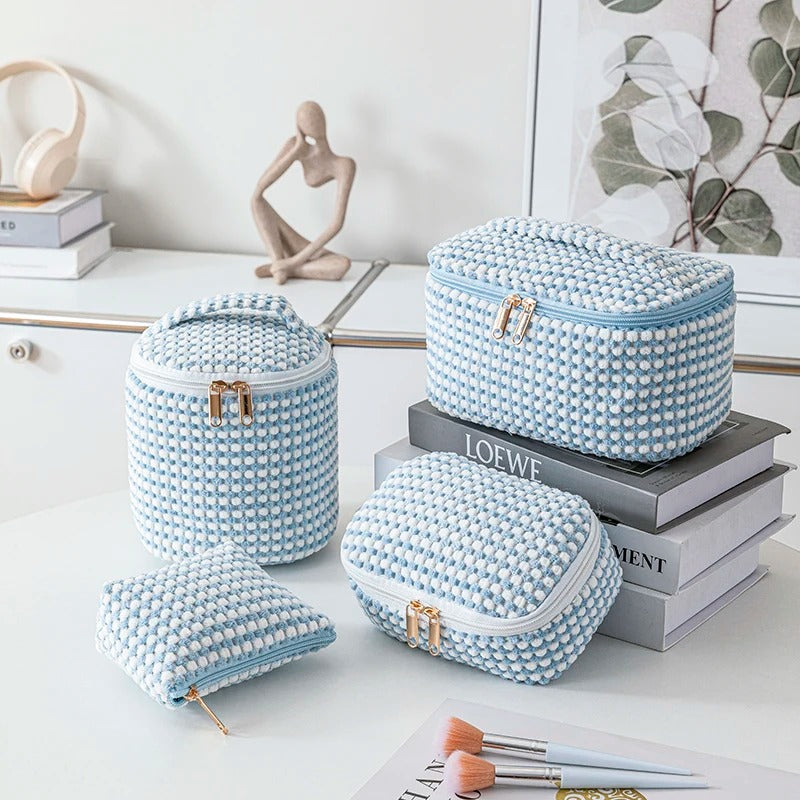 trousse-de-maquillage-ensemble-bleu