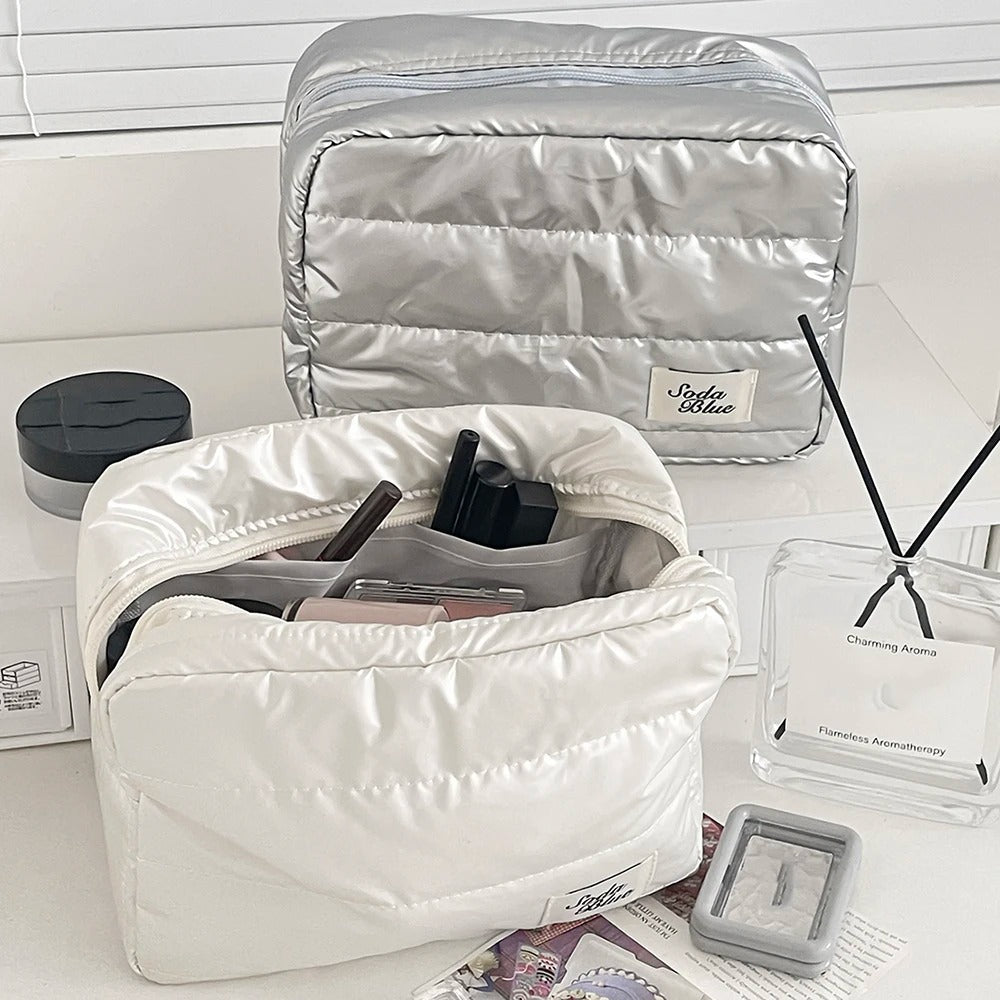 trousse-de-maquillage-mini-blanche-grise