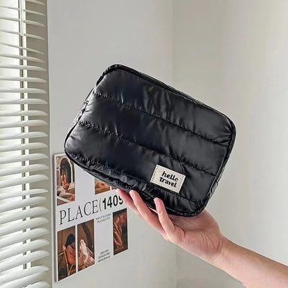 trousse-de-maquillage-mini-noire-tendance