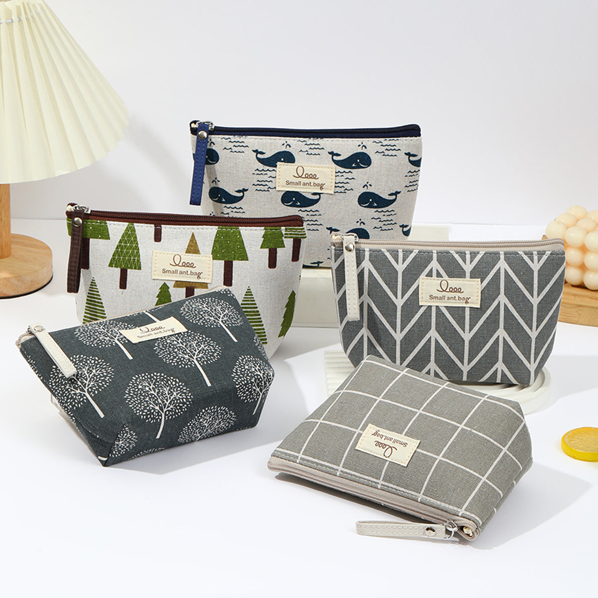 trousse-de-maquillage-rayée-style-gamme