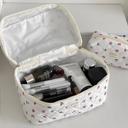 trousse-de-toilette-femme-ouvert