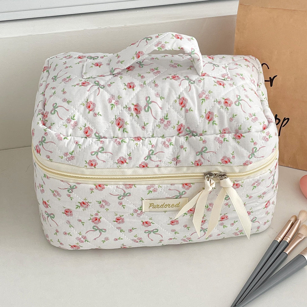 trousse-de-toilette-femme-retro-papillons-roses-tendance