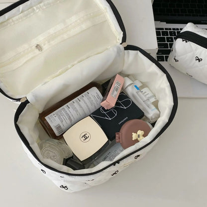 trousse-de-toilette-femmes-caroussel-grand-ouvert