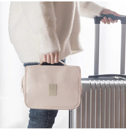 trousse-de-toilette-homme-beige-voyages