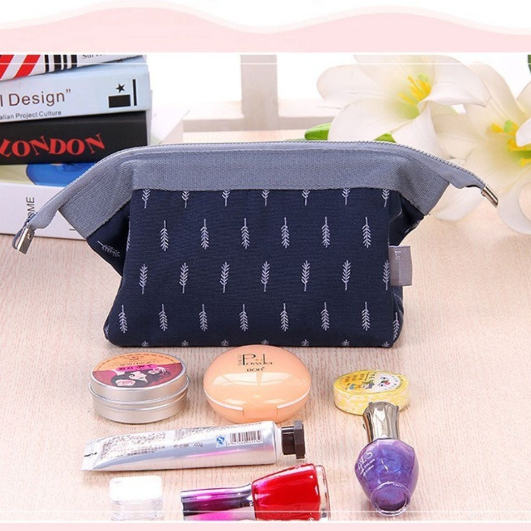 trousse-maquillage-plumes-blanches-voyages